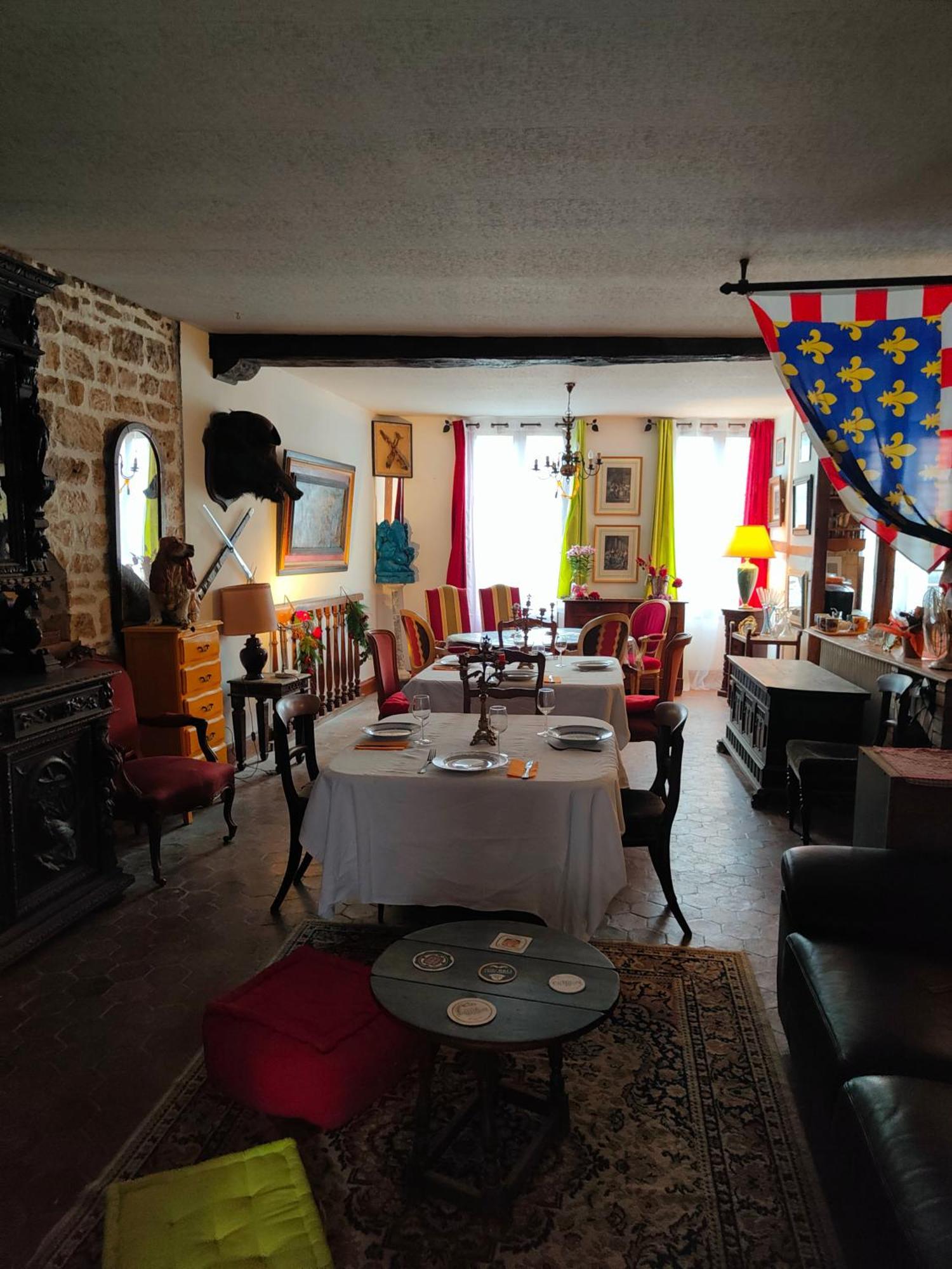 La Taniere Des Tanneries Bed and Breakfast Tonnerre Eksteriør billede